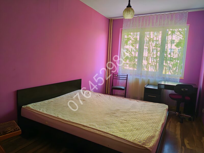 Colentina- rond Doamna Ghica,Str. Doamna Ghica,langa Parcul Plumbuita.